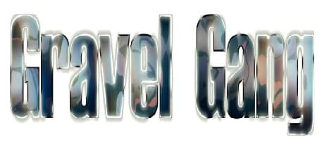 Gravel Gang: Pixelated Tactics and Online Battles